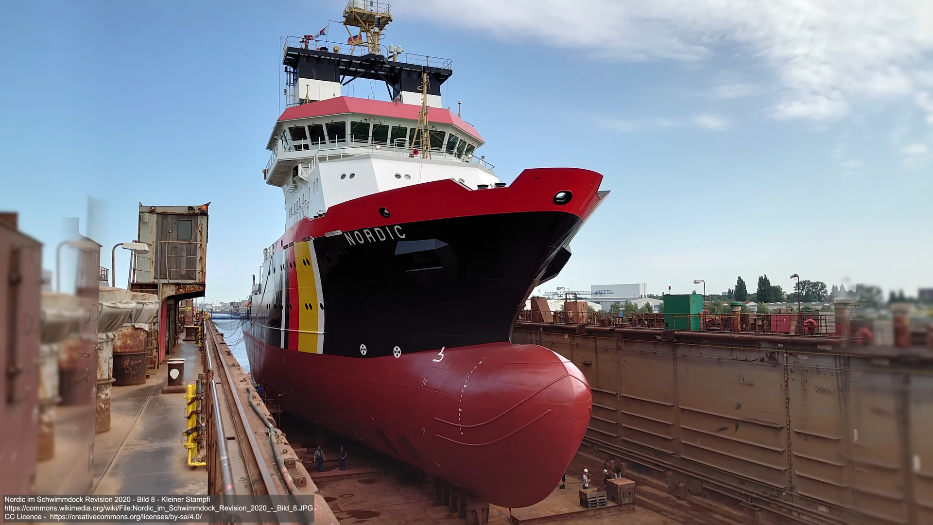 This is how strange ship design saves millions of dollars in fuel