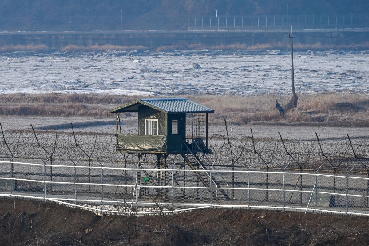 Seoul to ease restricted zone for civilians near North Korean border