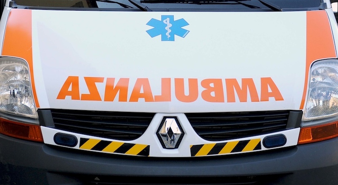 Salento, caduta con la moto: grave un 57enne