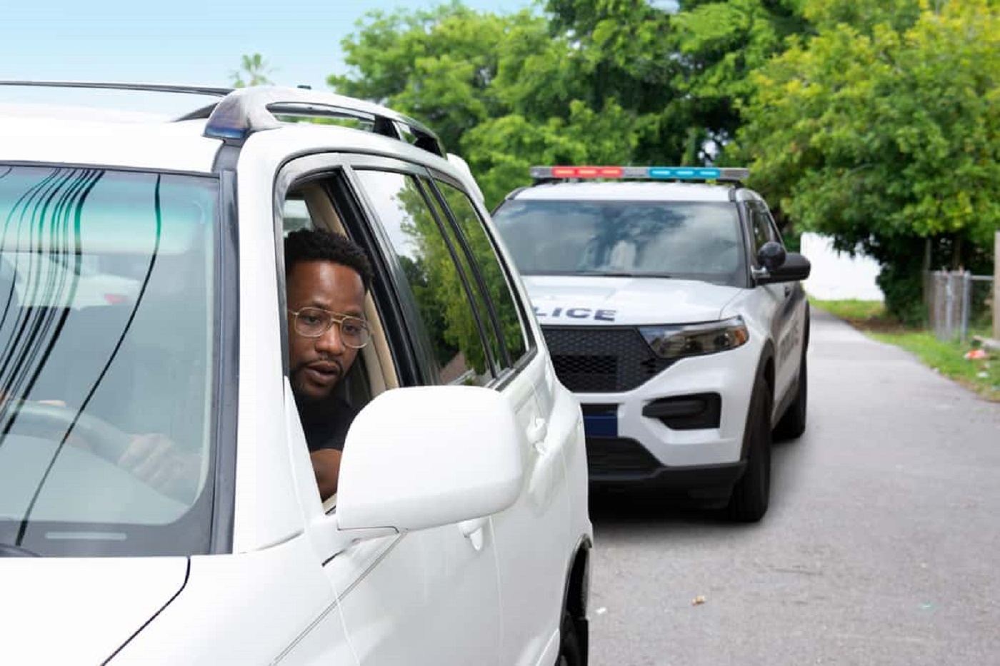 a-police-officer-followed-me-in-my-car-for-20-miles-i-got-so-nervous