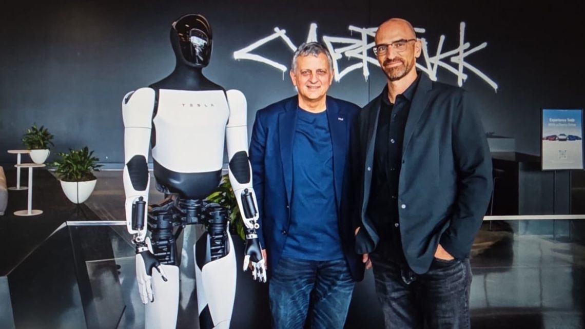 Alianza histórica: YPF y Tesla firman un acuerdo para desarrollar una ...