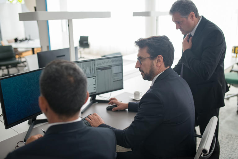 Real-time charts that help traders execute better options trades