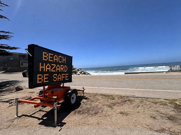 Students napping on California beach swept away by current and drowned