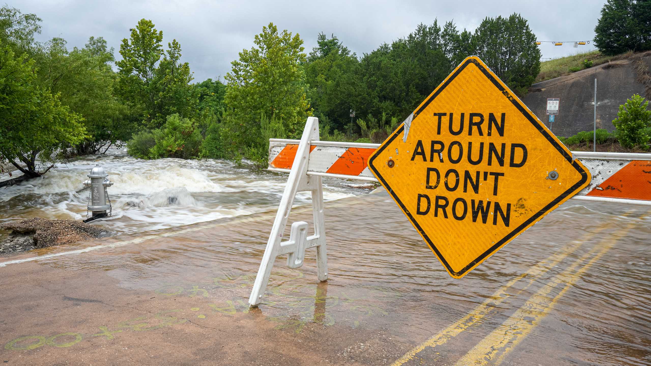 Gulf Coast braces for Arthur as flash flooding threatens drivers