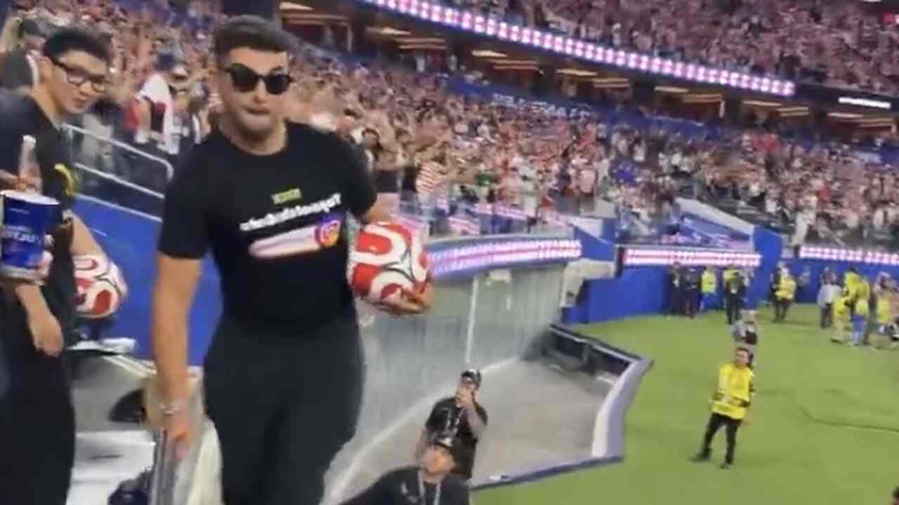 Fan creates embarrassing scene after attempting to invade the pitch at ...