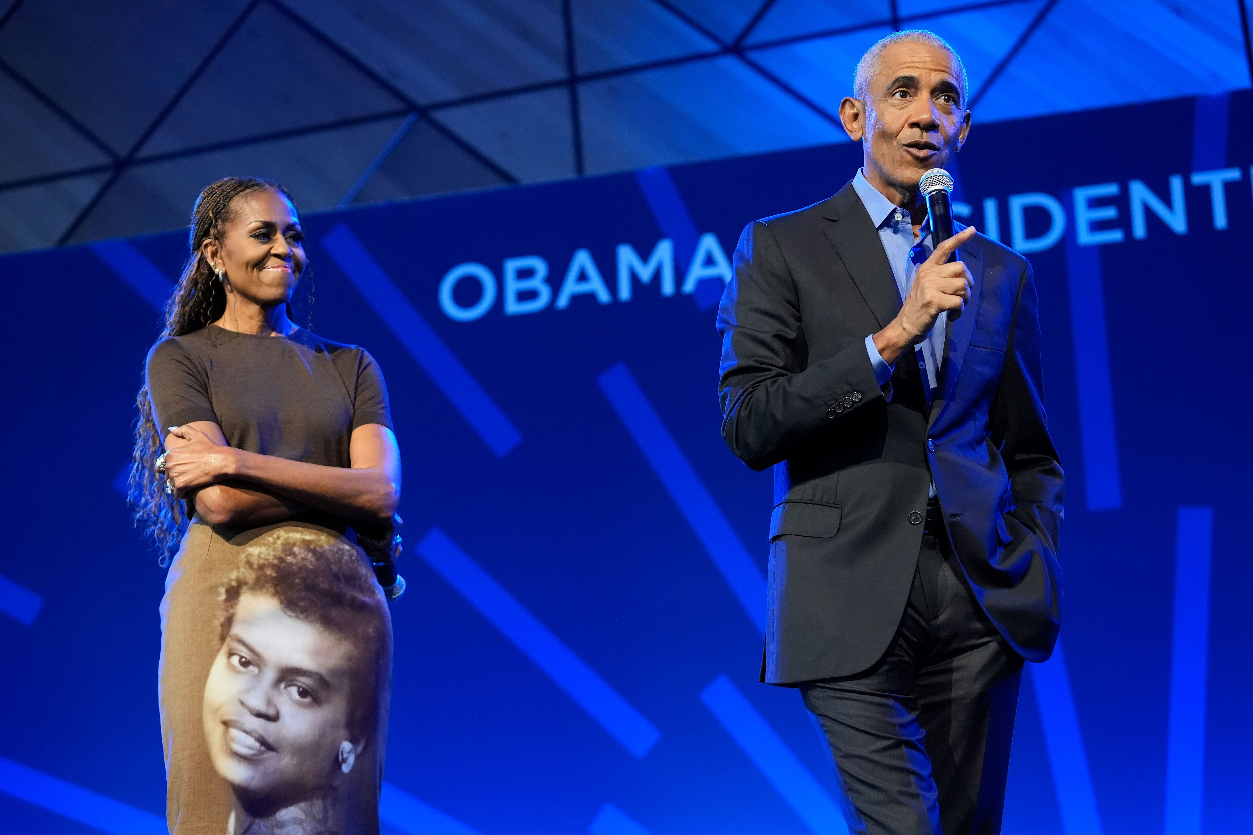 Why Michelle Obama’s skirt moved Barack Obama to tears