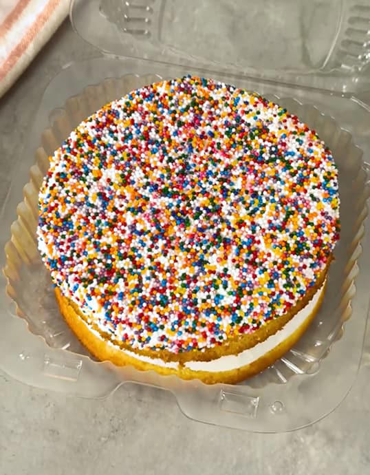 Publix crunches into dot cake craze with new sprinkle cakes