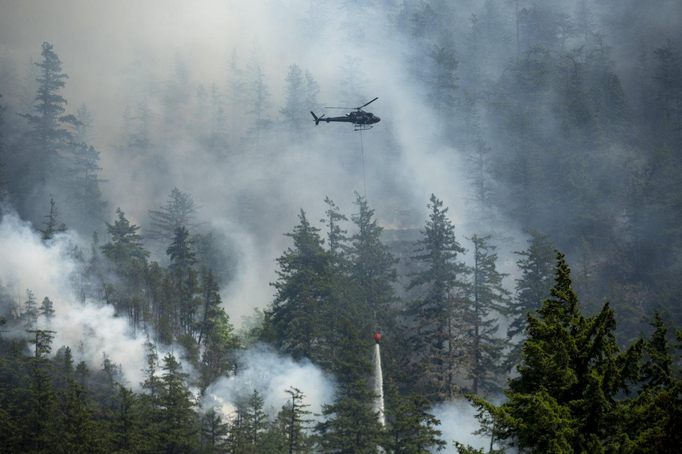Evacuation alert issued as out of control fire burns in southern BC