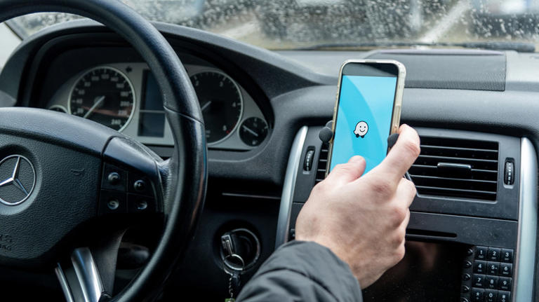 Waze's latest update adds a useful feature that's been missing for far ...