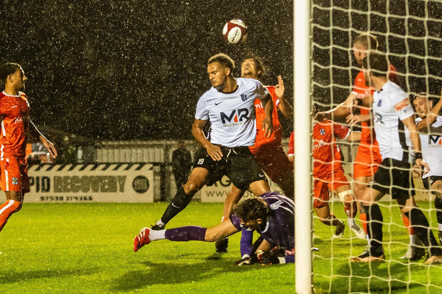 Doughboys strengthen again as they snap up former Steelmen defender Kelly