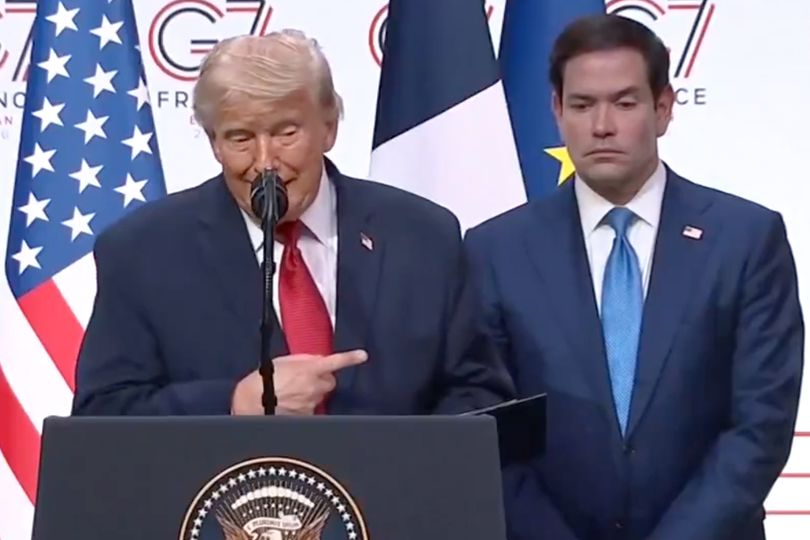 Trump fails to kill fly during incoherent rant at G7 summit 'I hate ...