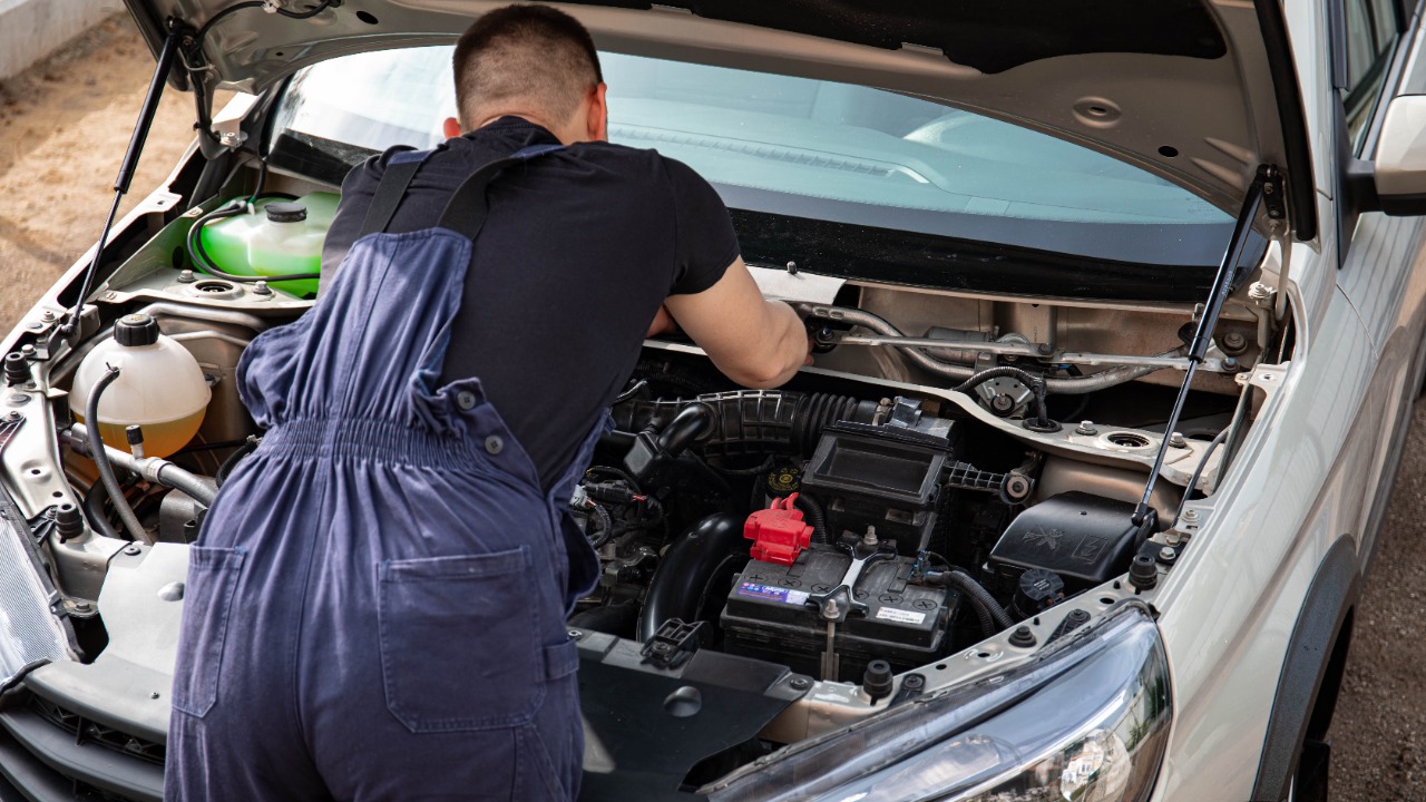 The average check engine light repair hit a record $554, CarMD’s annual ...