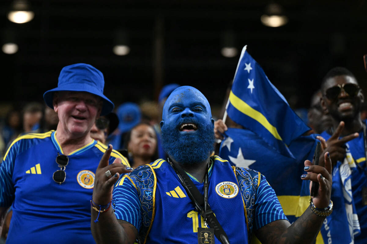 how-the-blue-wave-s-world-cup-appearance-put-tiny-curacao-on-the-map