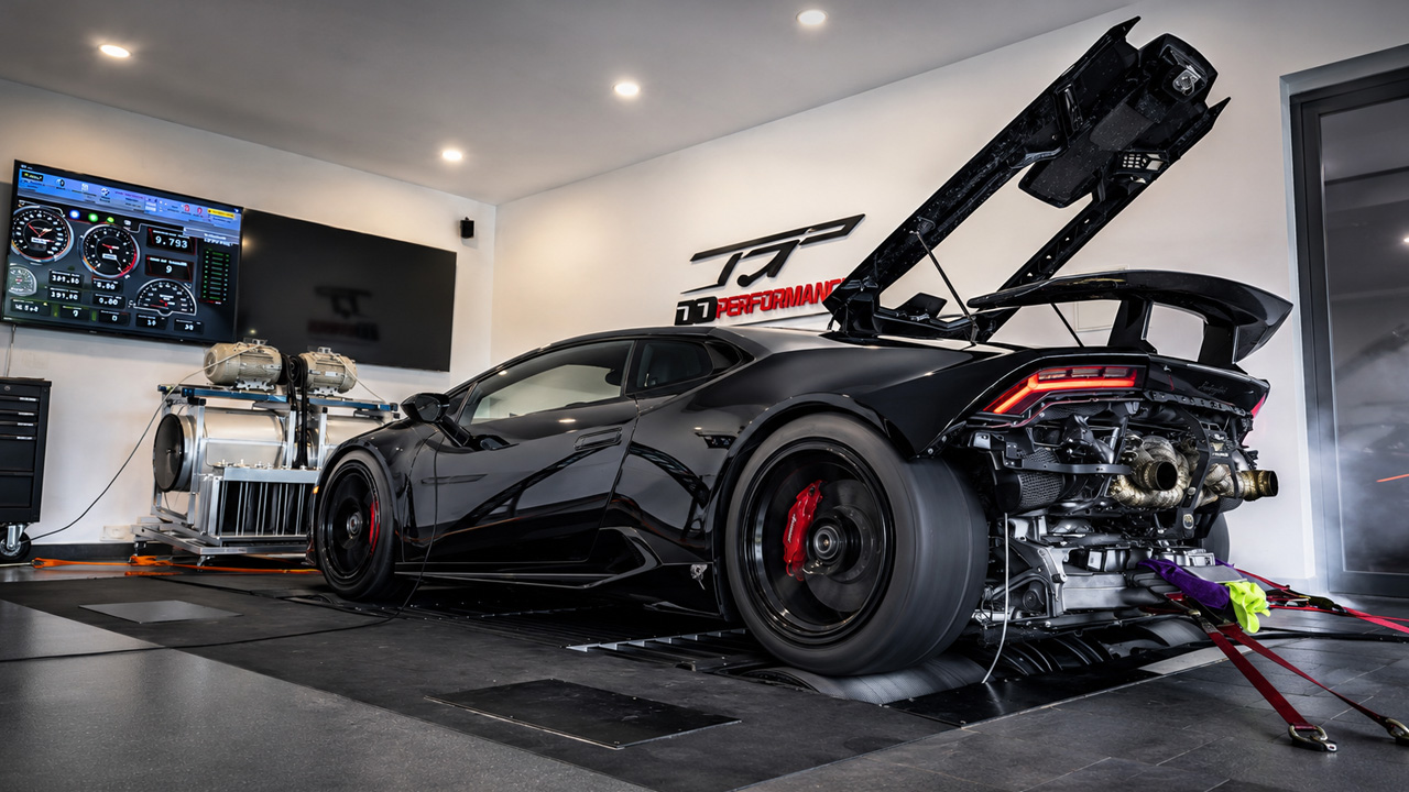 1600HP Lamborghini turns Autobahn into a rocket run