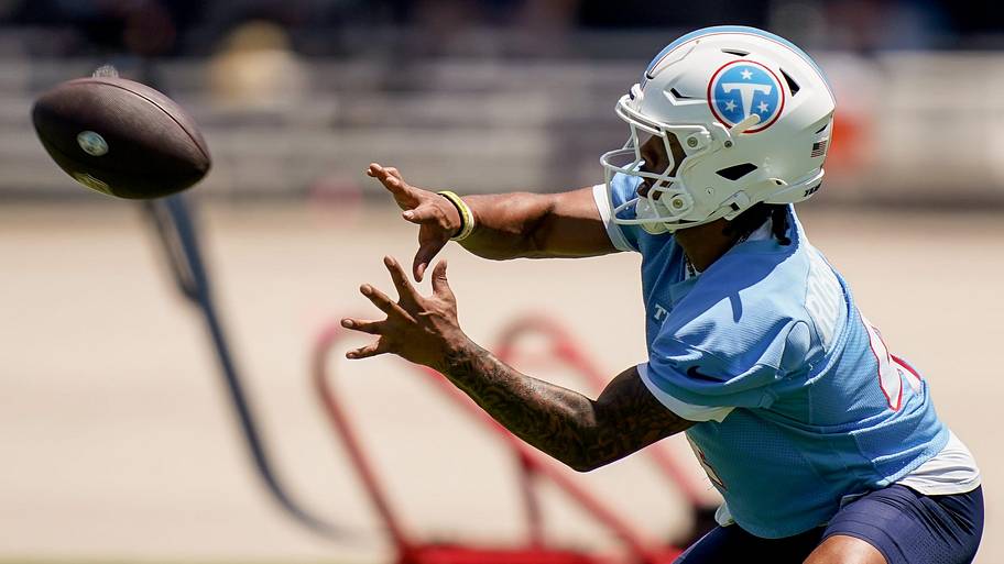 4 observations from Titans minicamp day 2: Wide receivers, pass rushers ...