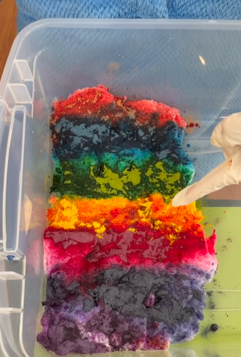 Easy snow tie-dye DIY that turns winter days into creative fun