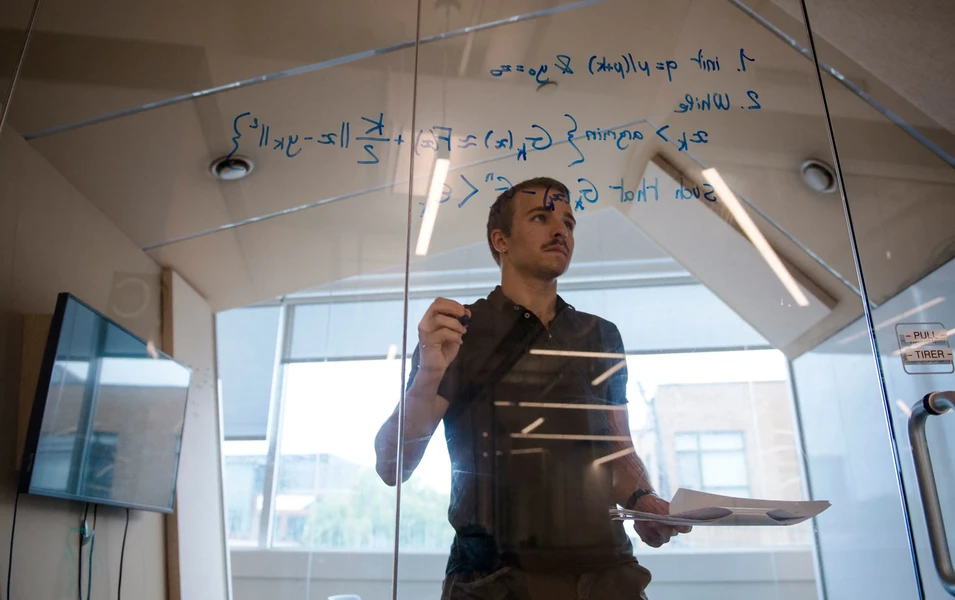 Math and computer science lead to top AI salaries