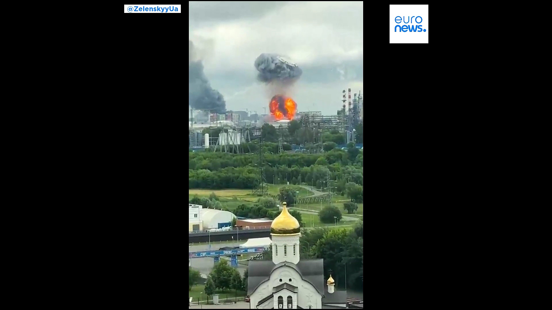 Video: Hundreds of drones target Russia in major Ukrainian attack