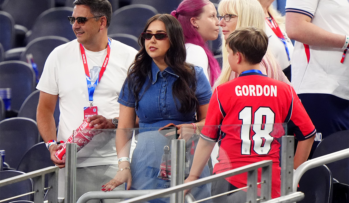 england-s-wags-bring-the-glam-as-they-seal-opening-world-cup-win-in