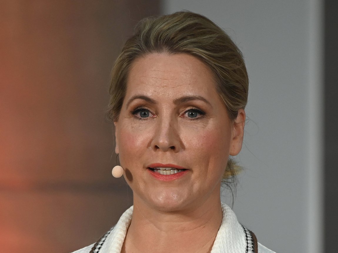 Grosse Trauer bei Judith Rakers: Ihr Pferd Carlson ist tot
