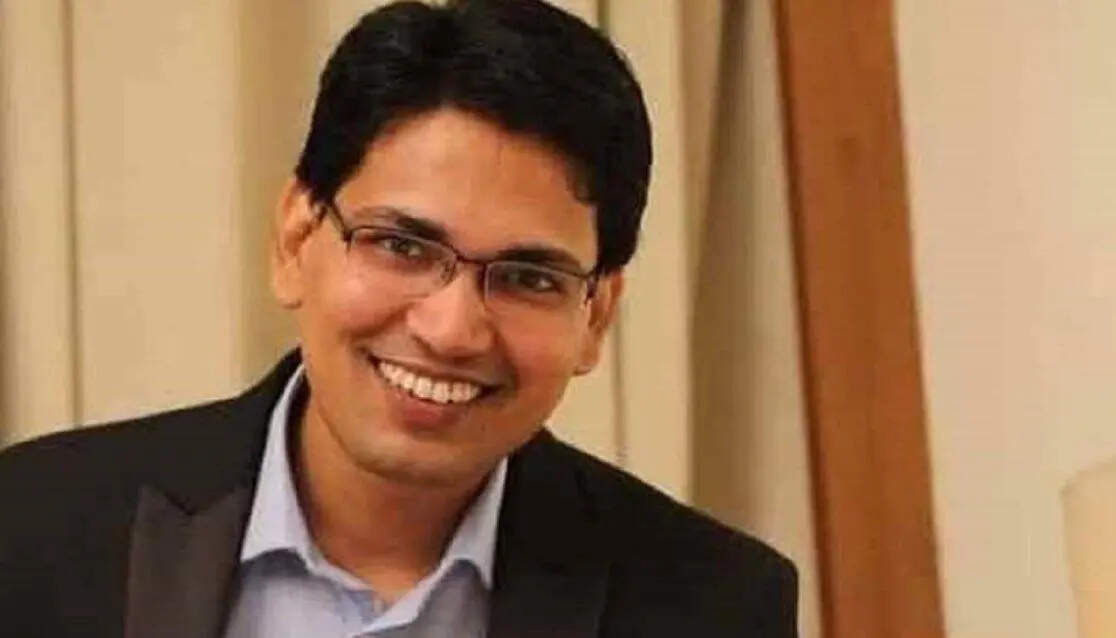 Tender scam accused Rishu avoids direct answers, denies wrongdoing