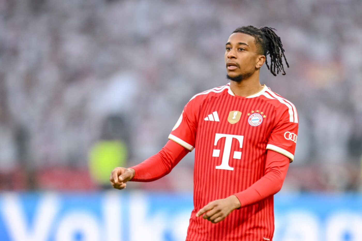 une-affaire-priv-e-impliquant-michael-olise-fait-causer-en-allemagne