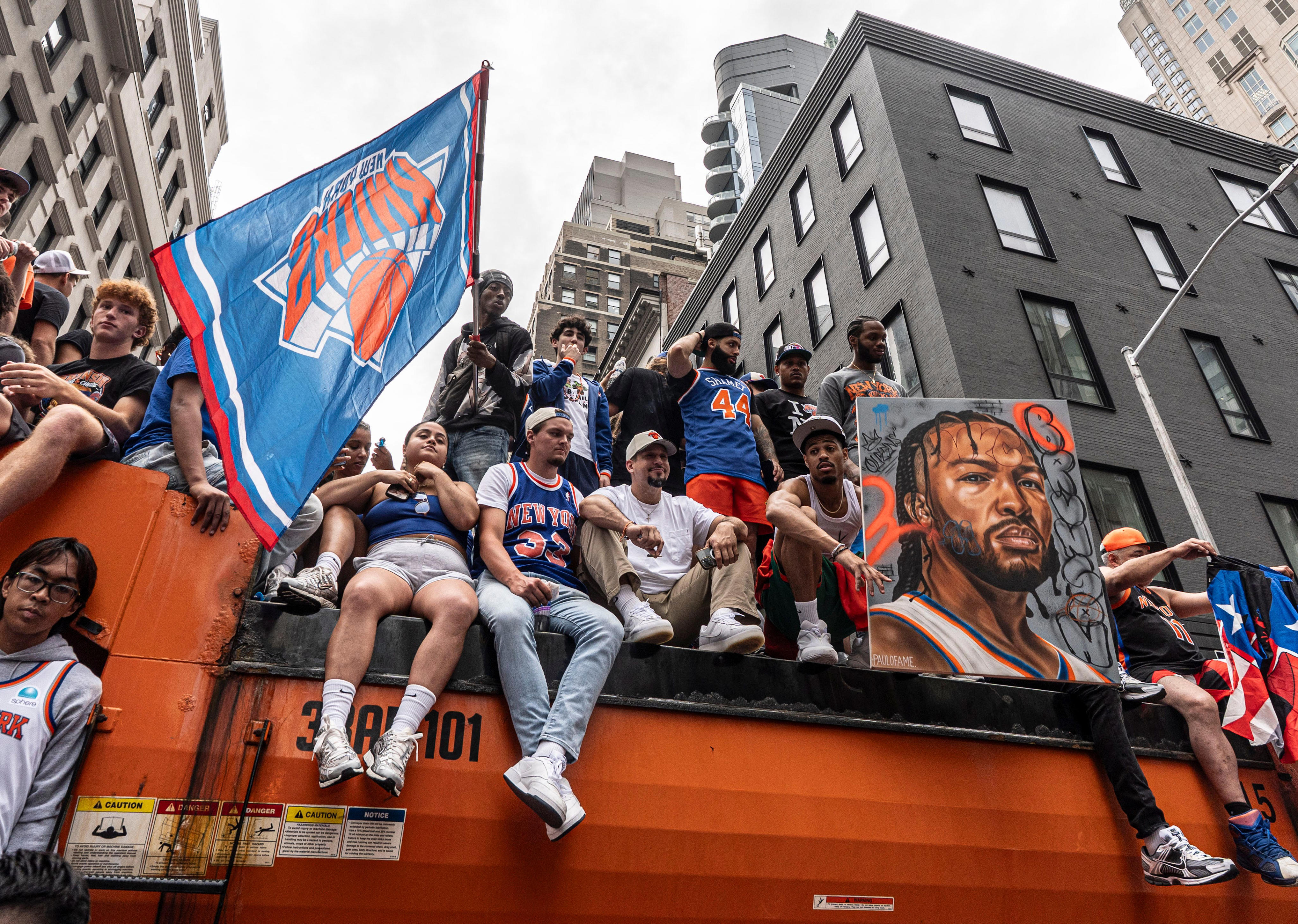 Knicks parade celebrates first NBA title since 1973. See the moment