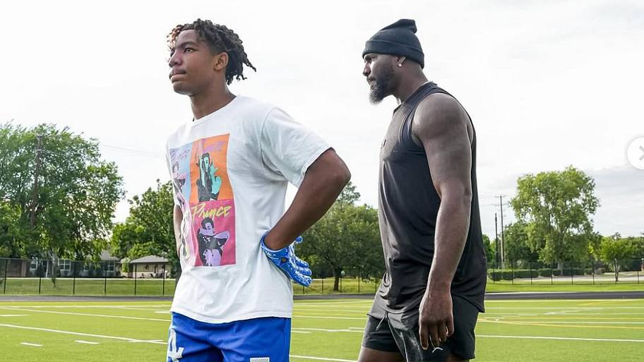 Baylor football offers son of Dallas Cowboys legendary WR Dez Bryant