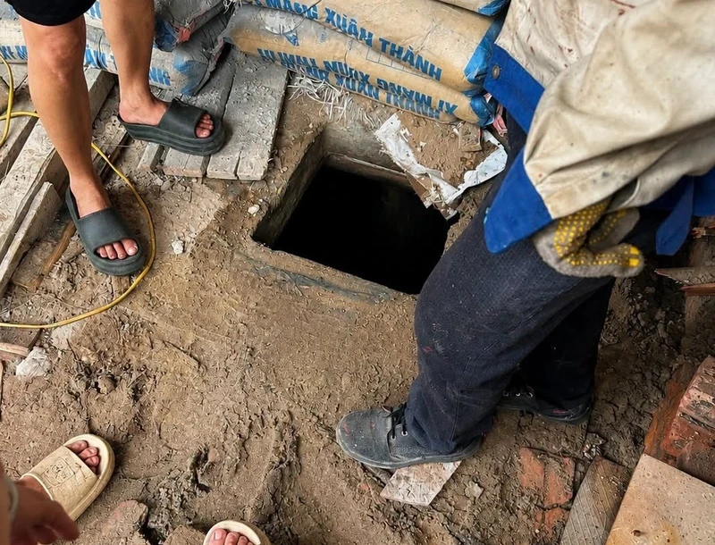 Thi công hố ga ở Hà Nội, 2 người tử vong