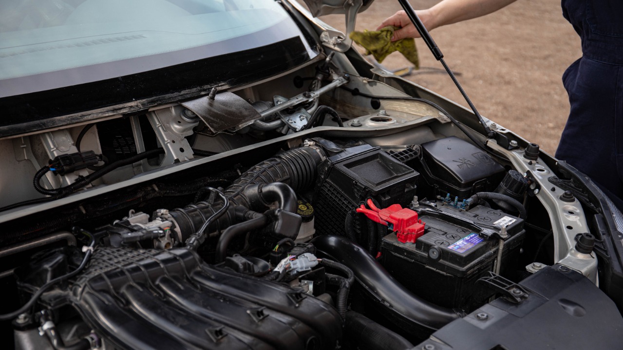 9 cars mechanics say will run past 300,000 miles with basic upkeep