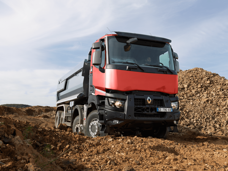 Renault Trucks veut ravitailler les armées, sur fond de réarmement européen