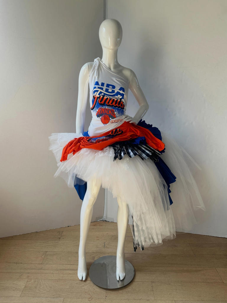 Rama Duwaji's New York Knicks parade outfit makes merch look incredibly ...