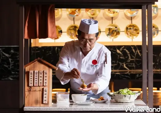 ▲職人現做互動式體驗手捲餐車服務，將和食傳統精髓融入在流動的日本美食饗宴劇場中。
