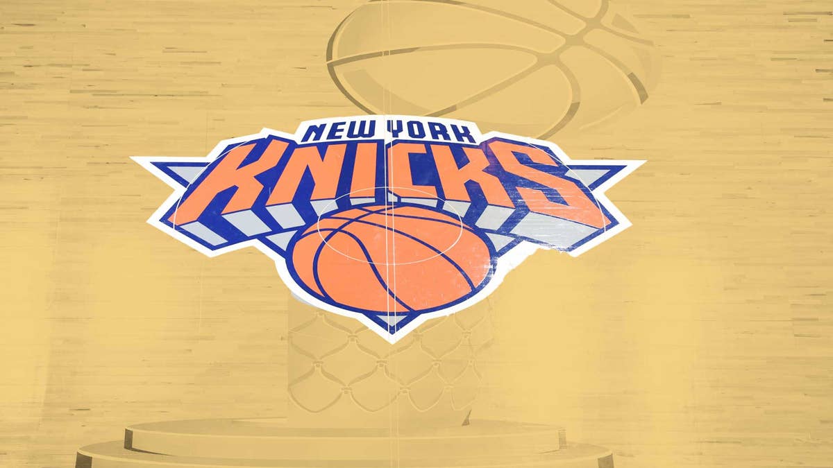 NYPD intervenes after Knicks fans go haywire in Manhattan following ...
