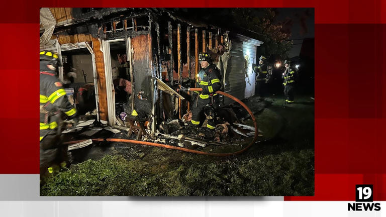 Parma Fire battle garage fire
