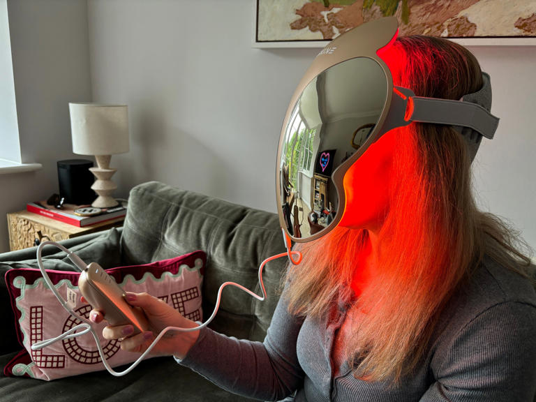 Keskine LED face mask, reviewed by a beauty expert