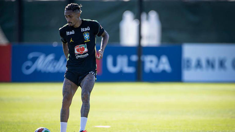 Barcelona star would be crazy to accept Saudi Arabia proposals as two ...