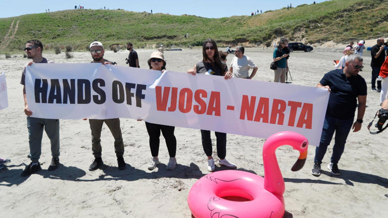 Albania, protesta contro il progetto di resort legato a Kushner 060626