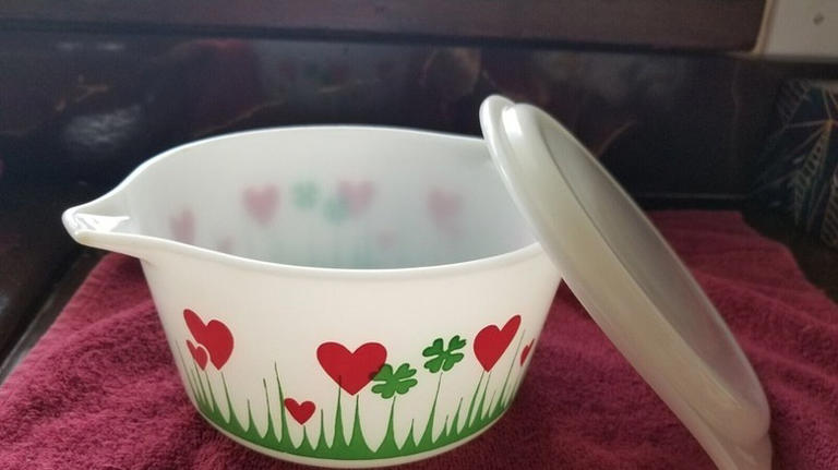 Check grandma's pantry: This rare Pyrex dish is worth thousands