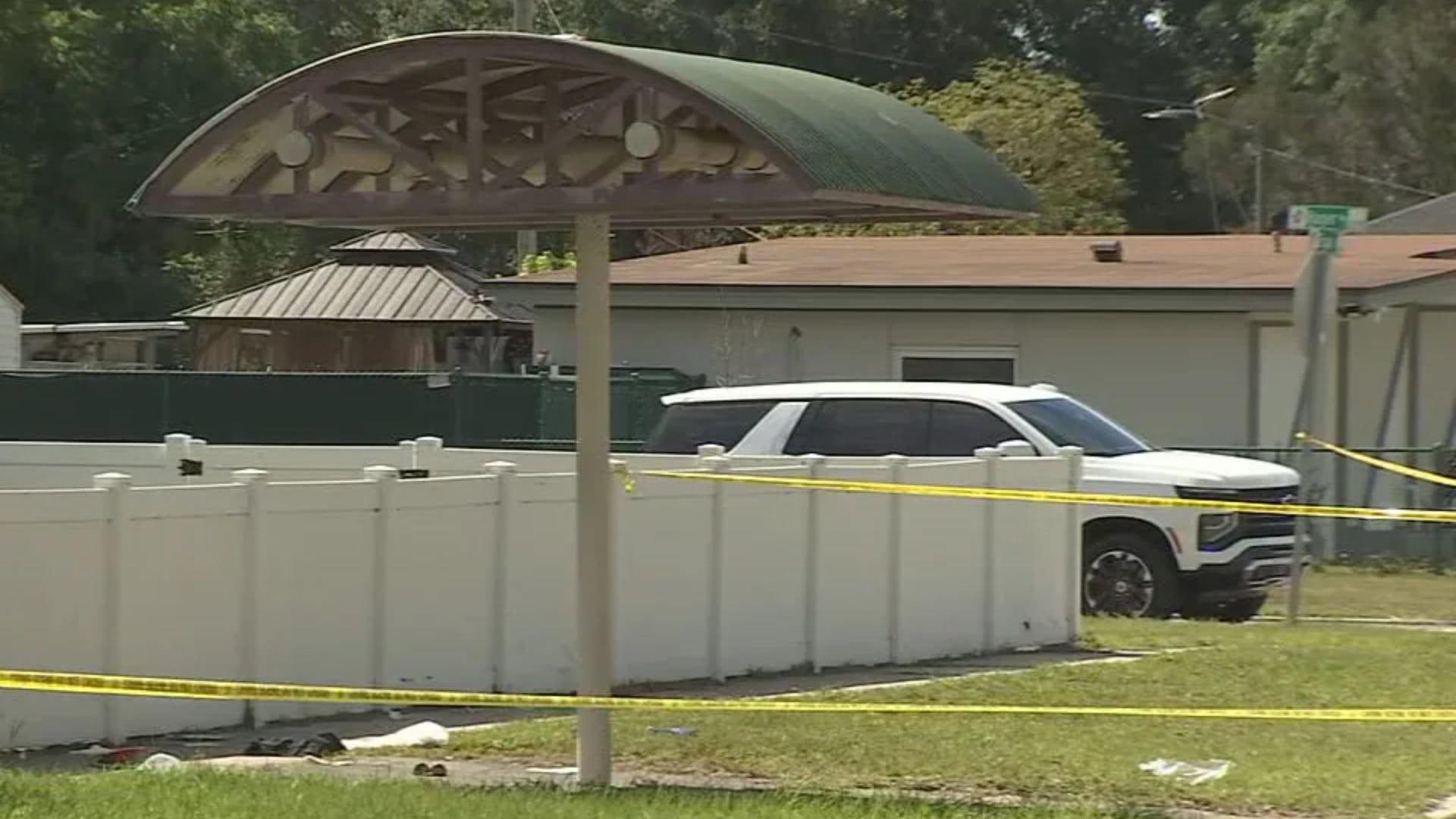 SWAT team standoff in Azalea Park after nearby shooting