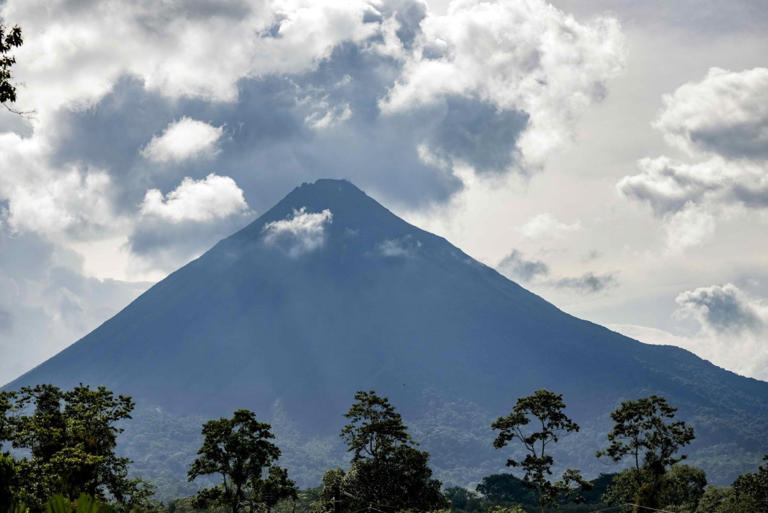 Costa Rica's IMF praise comes with a warning