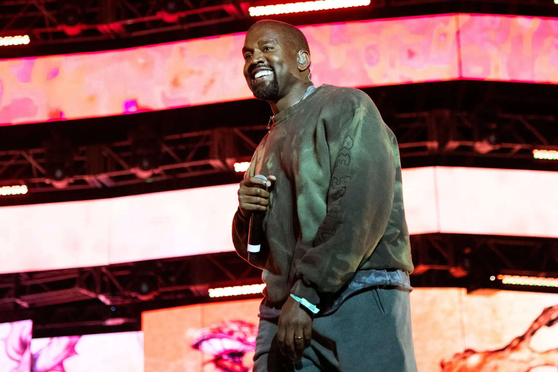 North Carolina graduation row: Student calls out valedictorian's Kanye ...