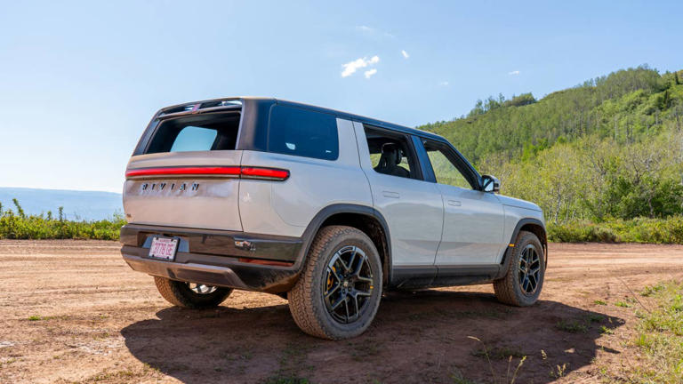 I drove the 2027 Rivian R2 performance on- and off-road: Here’s my ...