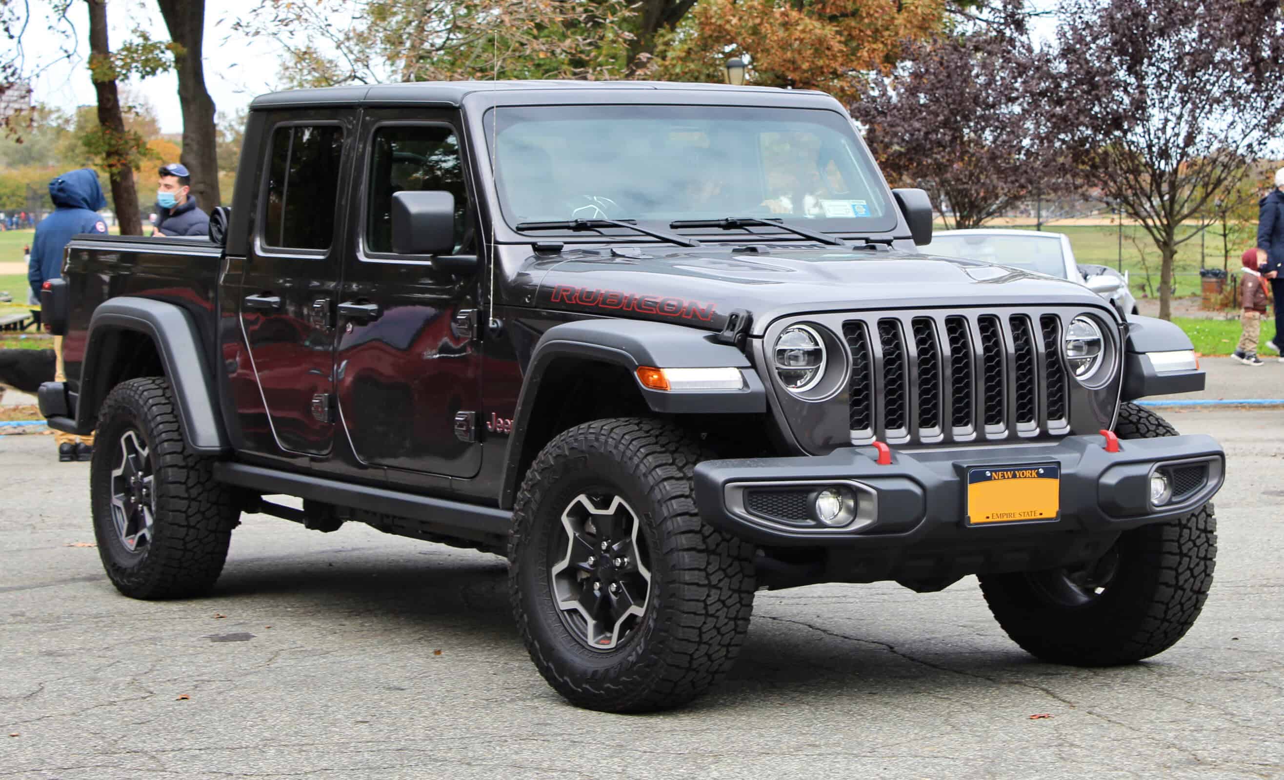 2020 Jeep Gladiator Rubicon, front 10.25.20