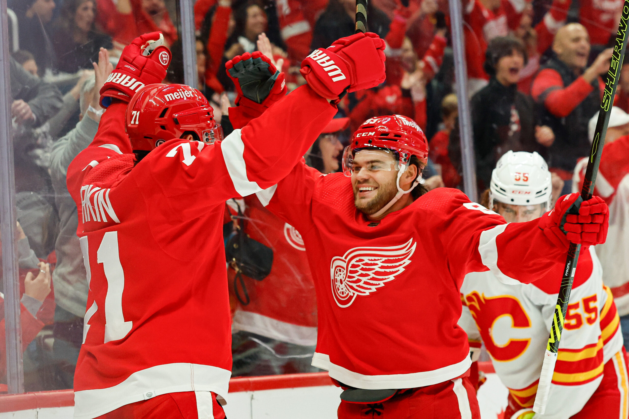Why the Flames should pass on a Dylan Larkin trade