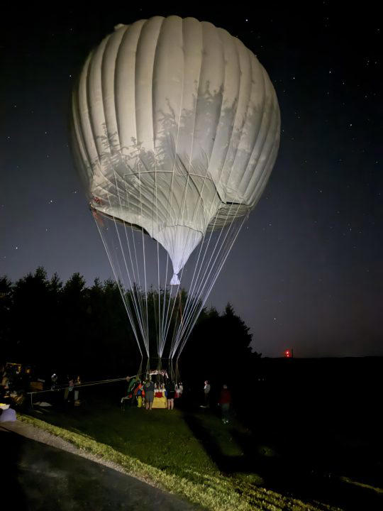 New Mexican balloonist joins elite group of pilots who crossed the ...