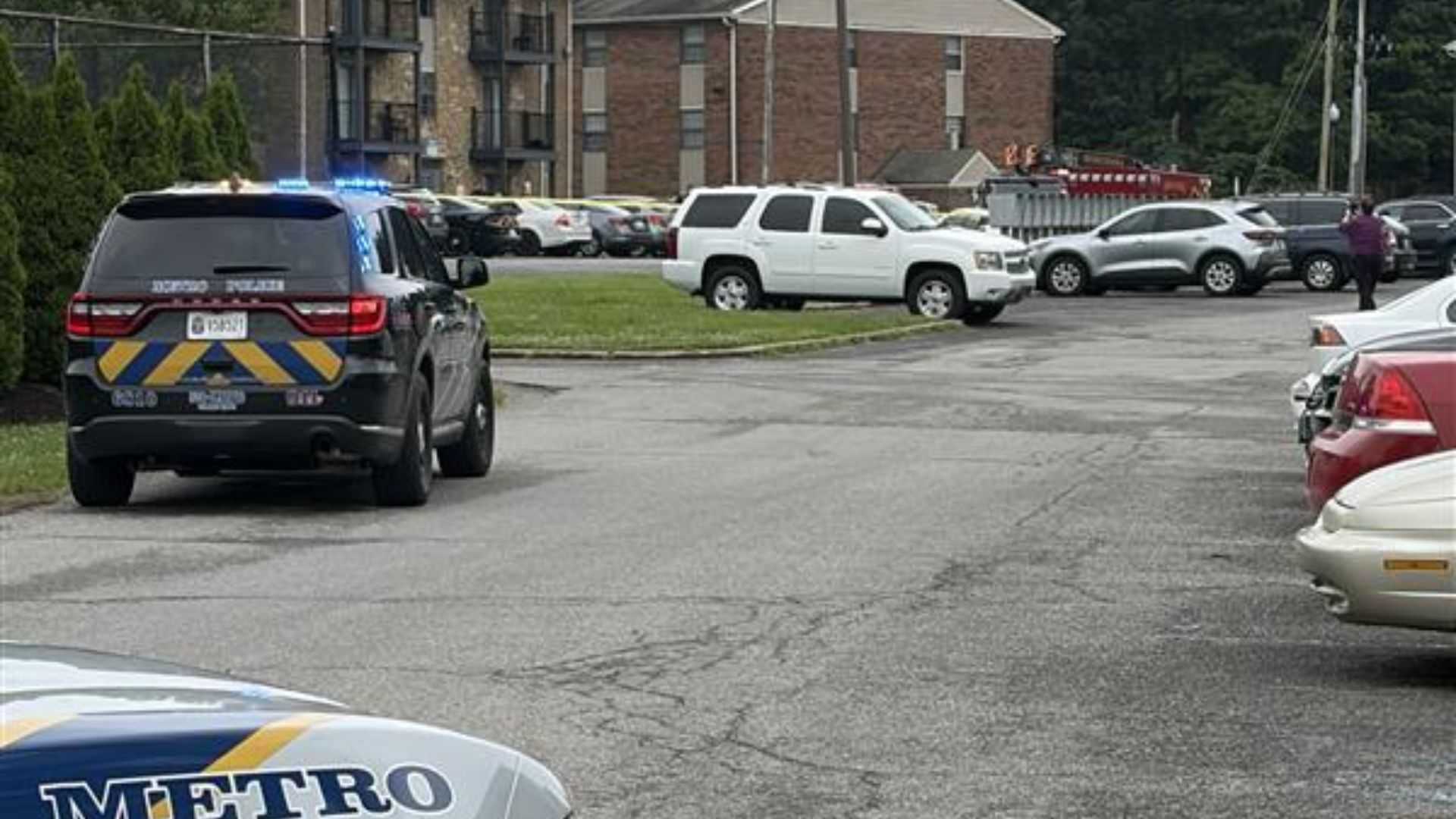 LMPD: Man, woman dead after apparent murder-suicide in Fern Creek