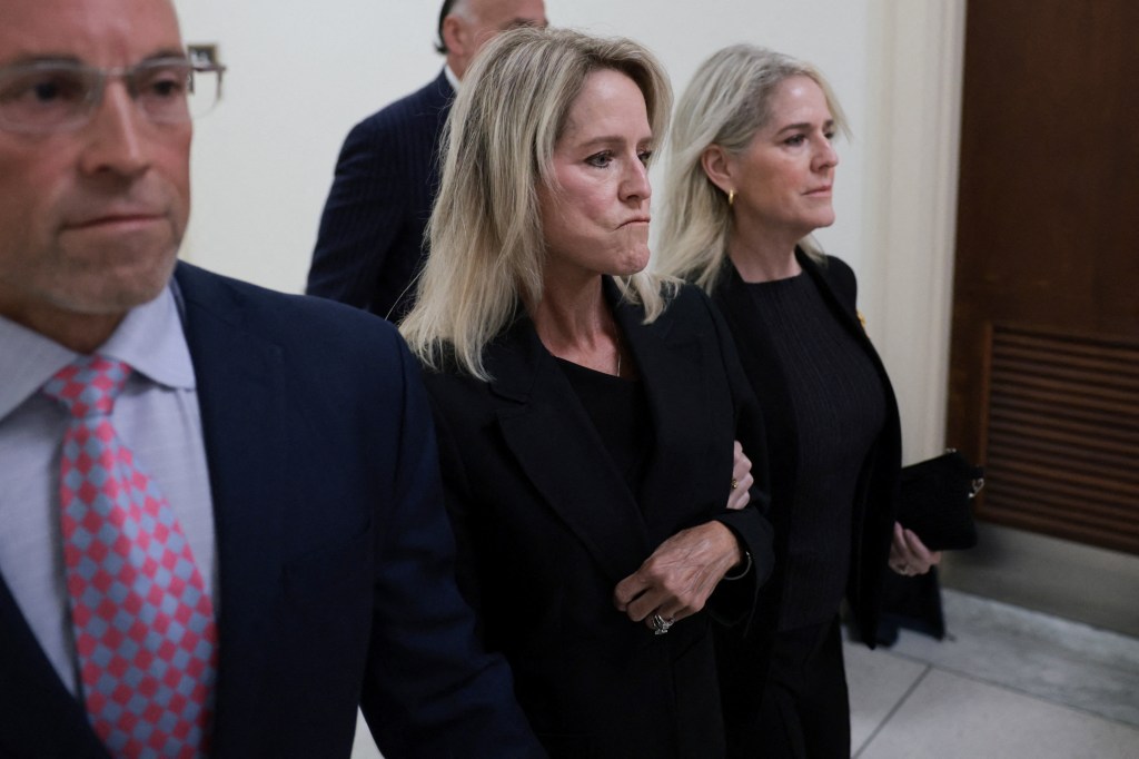 Ex-Epstein assistant Lesley Groff needed a two-person escort to face ...