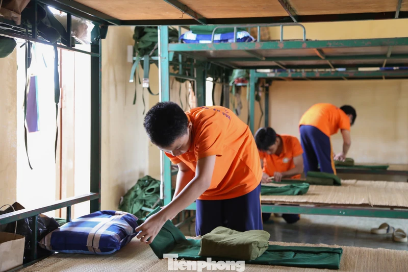 Ngày hè không điện thoại của chiến sĩ 'nhí' Đà Nẵng