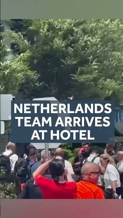 Netherlands soccer team arrives in Kansas City for FIFA World Cup